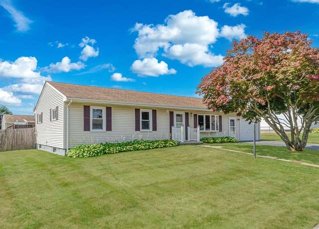 Property at 147 Sheraton Ave, Somerset, MA 02725, 3 beds, 1 bath