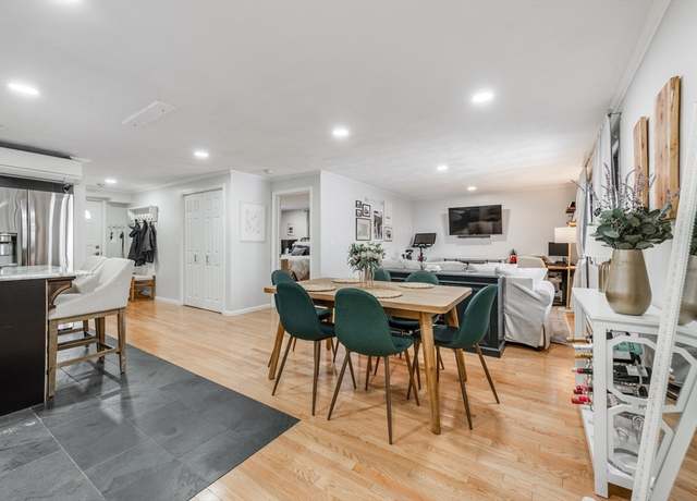 Property at 265 C St #1, Boston, MA 02127, 1 bed, 1 bath