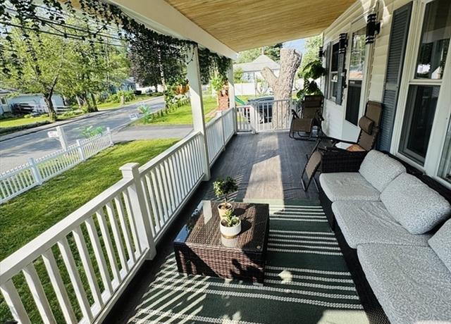 Property at 294 Whalom Rd, Lunenburg, MA 01462, 3 beds, 2 baths