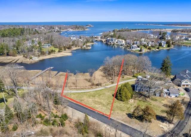 Property at 68 Black Horse Ln, Cohasset, MA 02025, 4 beds, 3.5 baths