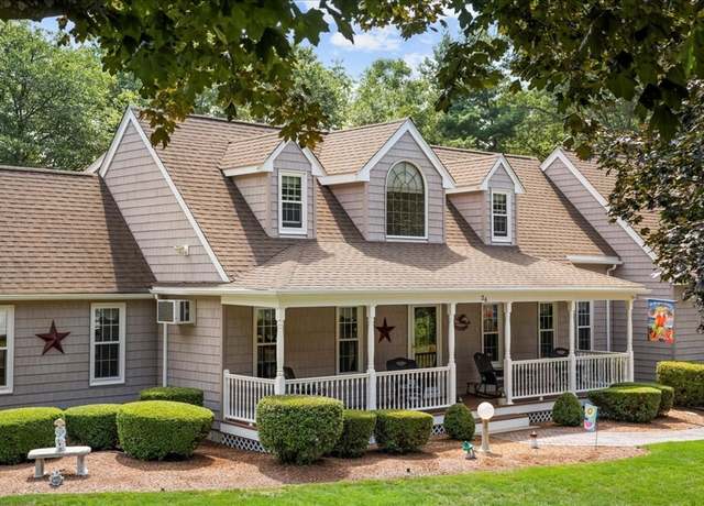 Property at 26 Crestview Dr, Uxbridge, MA 01569, 2 beds, 2 baths