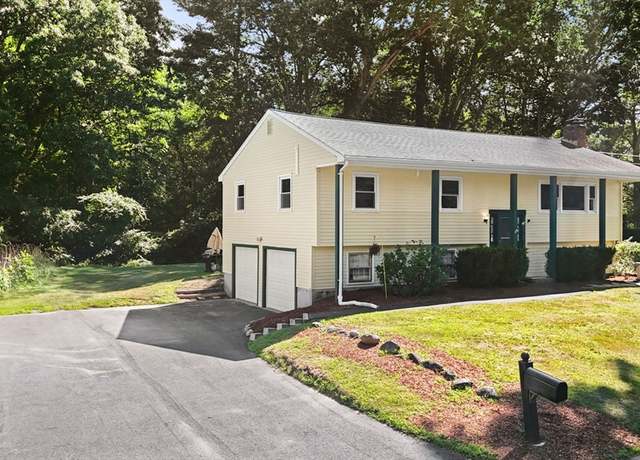 Property at 21 Pinewood Ln, Groveland, MA 01834, 3 beds, 2.5 baths