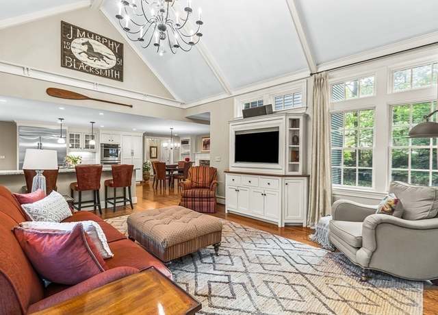 Property at 21 Fernway, Winchester, MA 01890, 5 beds, 4.5 baths