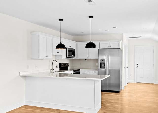 Property at 1 Pleasant St #204, Cohasset, MA 02025, 2 beds, 1 bath