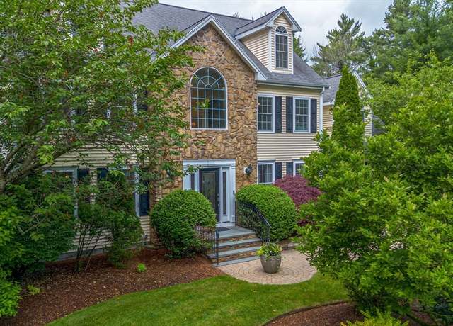 Property at 60R Poquanticut Ave, Easton, MA 02356, 4 beds, 2.5 baths