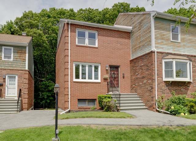 Property at 6 Loring Hills Ave Unit G4, Salem, MA 01970, 3 beds, 1.5 baths