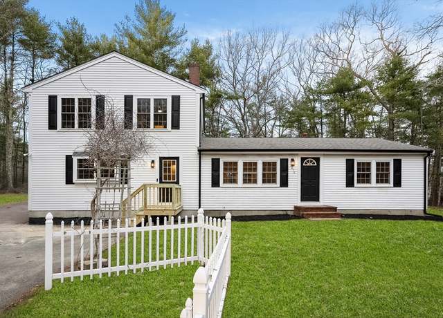 Property at 670 Congress St, Duxbury, MA 02332, 4 beds, 2 baths