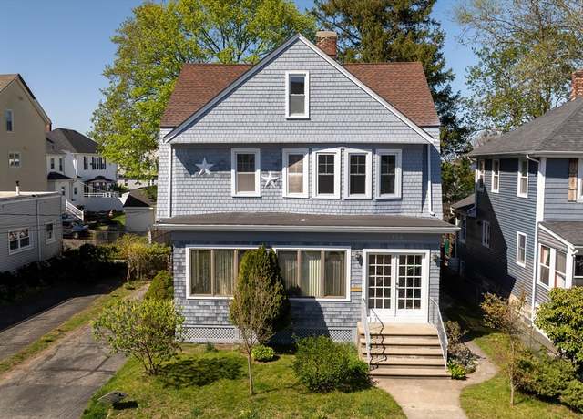 Property at 126 Summerfield St, Fall River, MA 02720, 5 beds, 1.5 baths