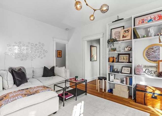 Property at 4 Crawford St #2, Cambridge, MA 02139, 1 bed, 1 bath