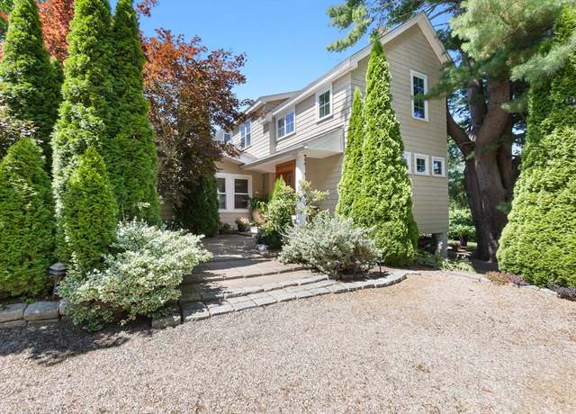 Property at 11 Beacon St, Amesbury, MA 01913, 3 beds, 2 baths