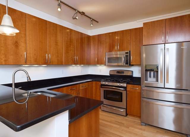 Property at 24 Bay State Rd #7, Cambridge, MA 02138, 1 bed, 1 bath