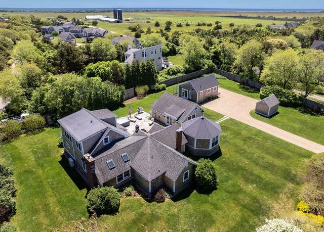 Property at 28 Crocker Dr, Edgartown, MA 02539, 4 beds, 5 baths