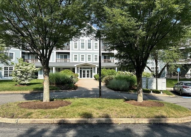 Property at 501 Commerce Dr #2204, Braintree, MA 02184, 2 beds, 2 baths