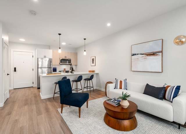 Property at 10 Somerset #209, Winthrop, MA 02152, 1 bed, 1 bath