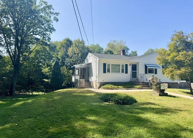 Property at 85 Woodland St, Holyoke, MA 01040, 3 beds, 1 bath