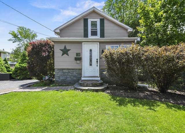 Property at 90 Kalmar St, Worcester, MA 01606, 2 beds, 1 bath