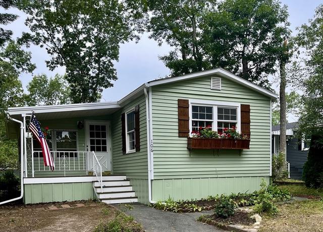 Property at 106 Dolittle Ln, Wareham, MA 02576, 2 beds, 2 baths