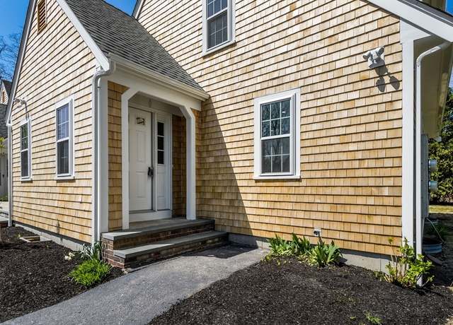 Property at 176 Palmer Ave #1, Falmouth, MA 02540, 2 beds, 1.5 baths