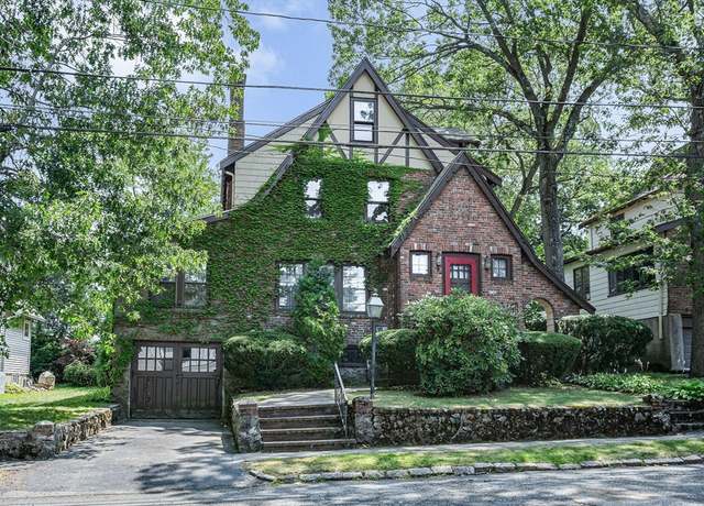 Property at 36 Kenilworth Rd, Arlington, MA 02476, 3 beds, 1.5 baths