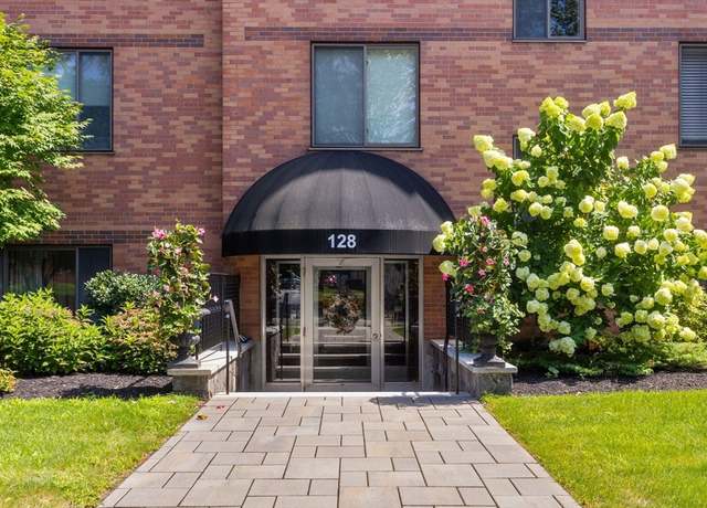 Property at 128 Pleasant St #207, Arlington, MA 02476, 1 bed, 1 bath