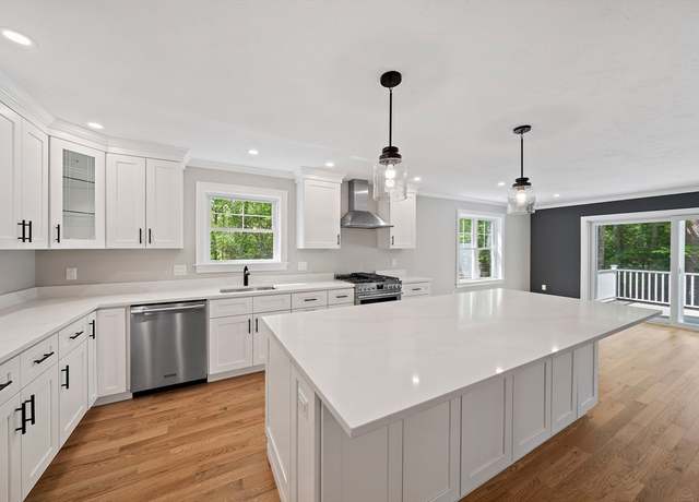 Property at 10 Mccue Cir, Abington, MA 02351, 4 beds, 2.5 baths