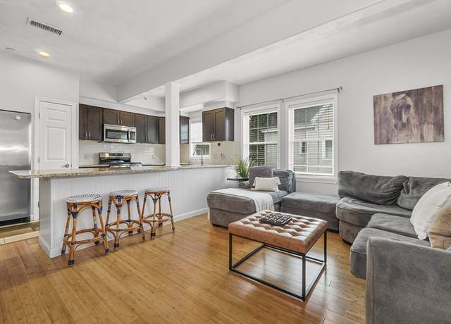 Property at 481-483 Lebanon St #3, Melrose, MA 02176, 3 beds, 2 baths