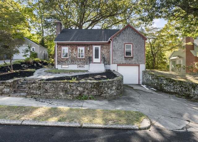 Property at 74 Blodgett Ave, Pawtucket, RI 02860, 4 beds, 1 bath