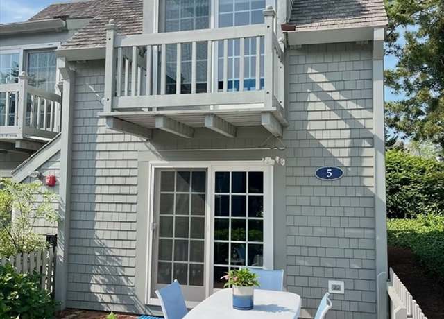 Property at 5 Hydrangea Ln #5, Mashpee, MA 02649, 2 beds, 1.5 baths