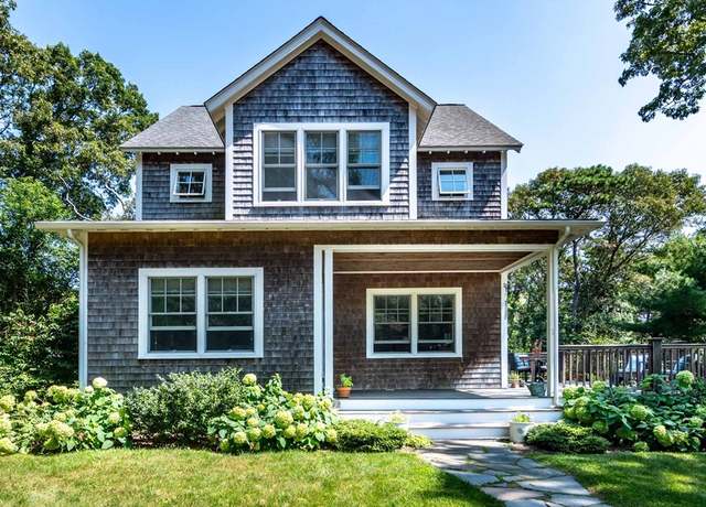 Property at 27 Chapde Ln, Tisbury, MA 02568, 3 beds, 2.5 baths