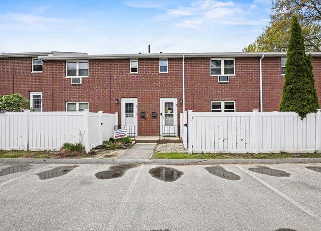 Property at 44 Kingston St #44, North Andover, MA 01845, 3 beds, 1.5 baths