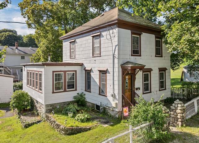 Property at 6 Sherman Pl, Lawrence, MA 01841, 3 beds, 1 bath