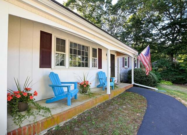 Property at 4 Royal Cir, Sandwich, MA 02563, 3 beds, 2 baths