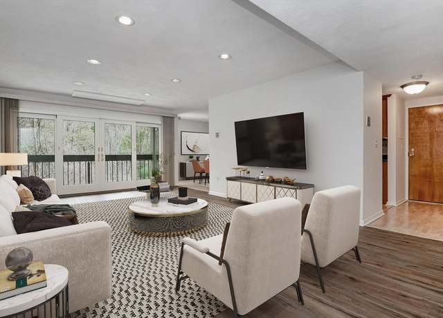 Property at 1100 Salem St #42, Lynnfield, MA 01940, 3 beds, 2 baths