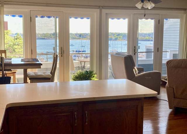 Property at 61 Front St Unit B, Beverly, MA 01915, 3 beds, 2.5 baths