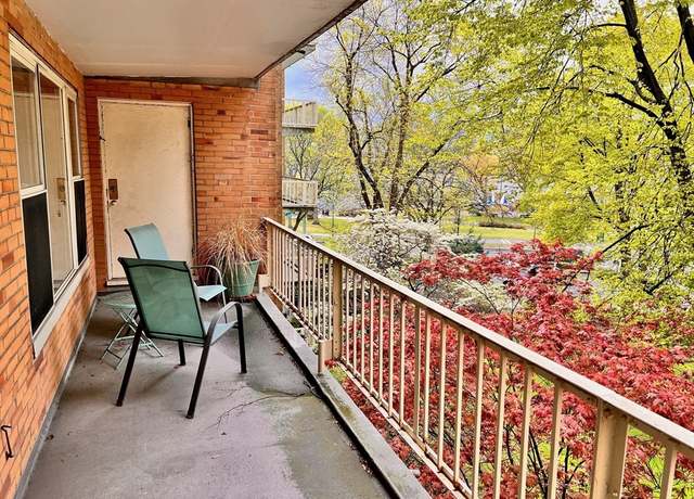 Property at 145 Pinckney St #402, Boston, MA 02114, 1 bed, 1 bath