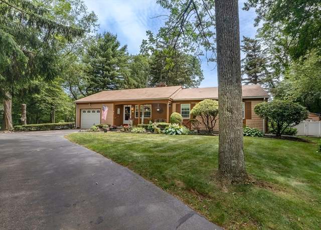 Property at 140 Stoney Hill Rd, Swansea, MA 02777, 3 beds, 1.5 baths