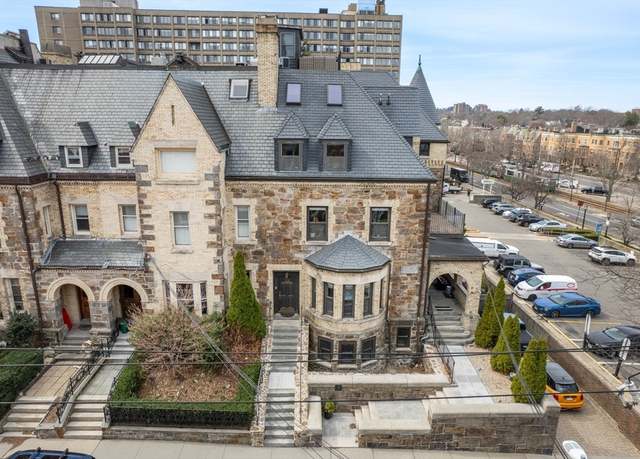 Property at 364-366 Tappan St #4, Brookline, MA 02445, 3 beds, 2.5 baths