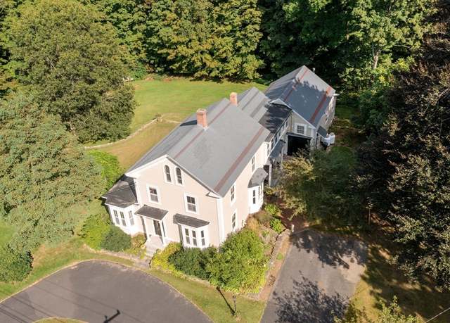 Property at 14 Maple St, Sturbridge, MA 01566, 6 beds, 4.5 baths