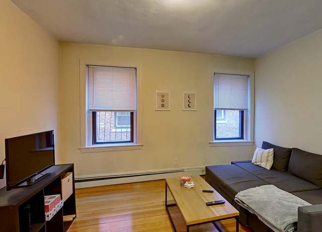 Property at 11 Aberdeen St #4, Boston, MA 02215, 2 beds, 1 bath