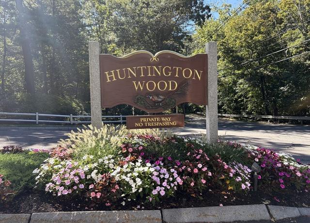 Property at 501 Foxwood Cir #501, Peabody, MA 01960, 2 beds, 2 baths