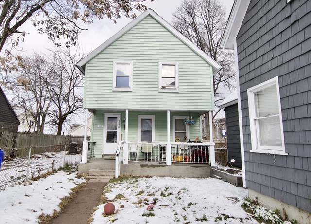 Property at 288 Quincy St, Springfield, MA 01109, 3 beds, 1 bath