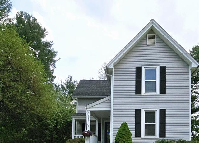 Property at 286 W Central St, Franklin, MA 02038, 2 beds, 1 bath