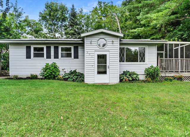 Property at 100 Cummings Ave, Pittsfield, MA 01201, 2 beds, 1 bath