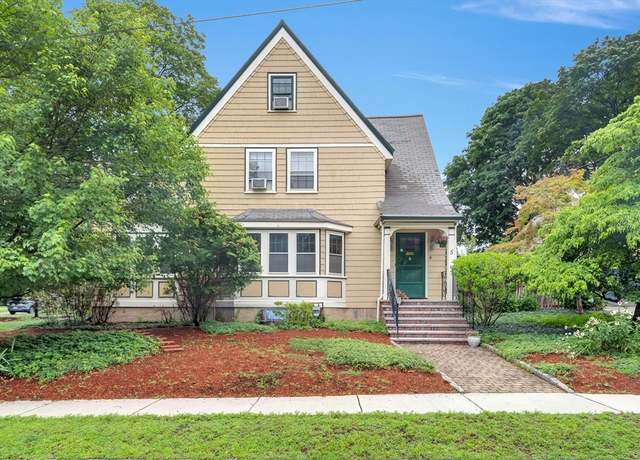 Property at 5 Thornton Rd, Winchester, MA 01890, 4 beds, 3.5 baths