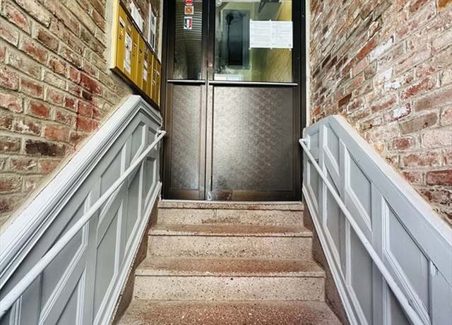 Property at 47A North Margin St, Boston, MA 02113, 8 beds, 7 baths
