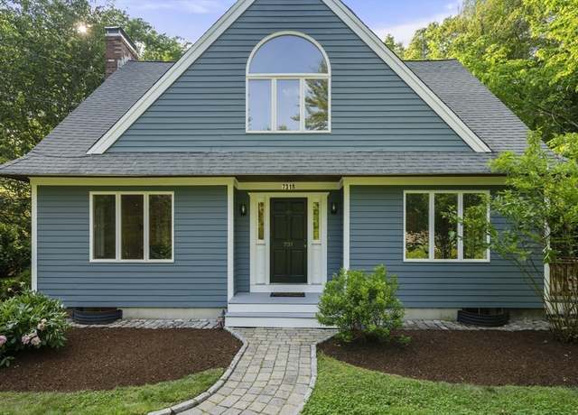 Property at 731-R Grove St, Norwell, MA 02061, 4 beds, 1.5 baths