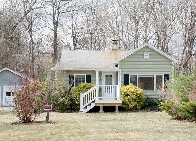Property at 39 Bancroft St, Holden, MA 01520, 2 beds, 1 bath