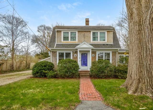Property at 61 Oakwood Ave, Falmouth, MA 02540, 3 beds, 2 baths