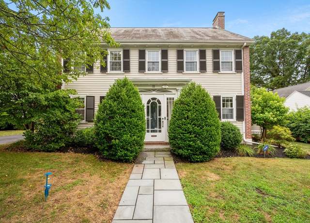 Property at 11 Standish Rd, Milton, MA 02186, 4 beds, 2.5 baths