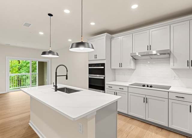 Property at 300 Martins Landing Way #9209, North Reading, MA 01864, 1 bed, 1 bath